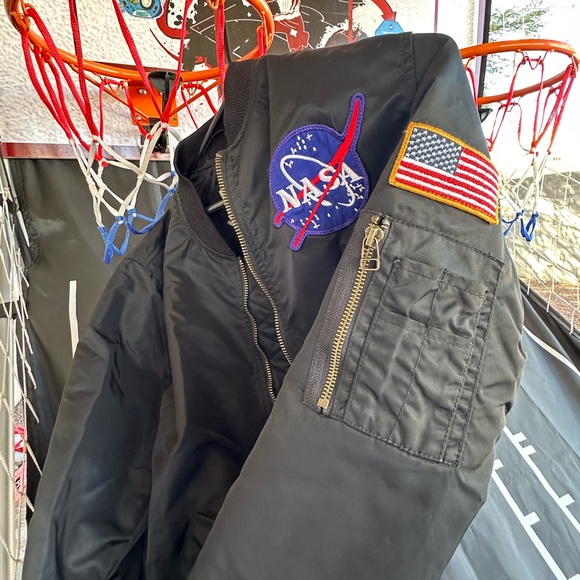H&M NASA bomber jacket - Picture 2 of 8